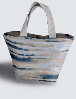 Bolso diseñado a 360º, 36 X 27 X 14 cm. en tejido cordurè de excelente calidad. EC503-1001A034-001