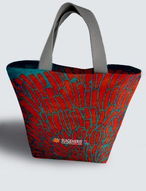 Bolso diseñado a 360º, 36 X 27 X 14 cm. en tejido cordurè de excelente calidad. EC503-1001A031-001