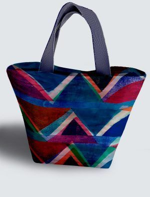 Bolso diseñado a 360º, 36 X 27 X 14 cm. en tejido cordurè de excelente calidad. EC503-1001A030-001