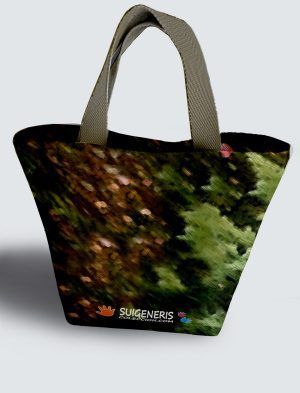 Bolso Personalizado con pintura artística de tu imagen a 360º, 36 X 27 X 14 cm. en tejido cordurè de excelente calidad. PC503-1001A012-001
